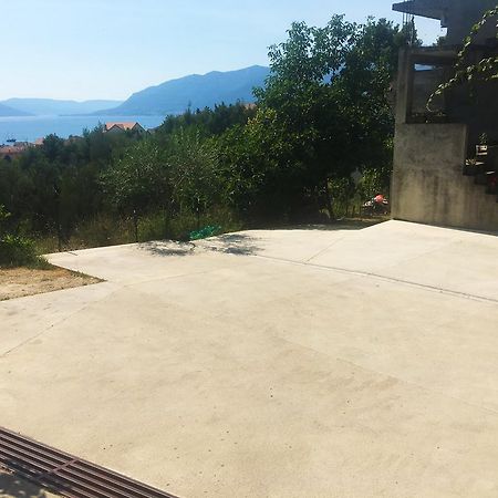 Milmaris Apartments Tivat Exterior photo